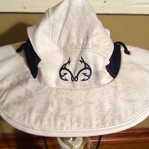 Realtree Fishing hat